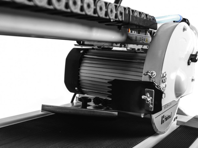 Плиткорез электрический Helmut FS200 в Екатеринбурге