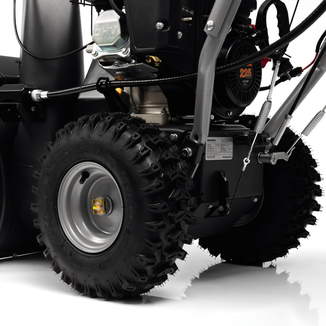 Снегоуборщик бензиновый Daewoo DAST 8065
