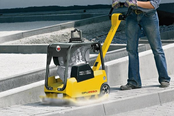 Виброплита реверсивная WACKER NEUSON DPU 2550H