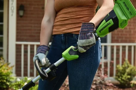 Триммер аккумуляторный Greenworks GD40LT, 40V, 38 см, с 1хАКБ 4 Ач и ЗУ