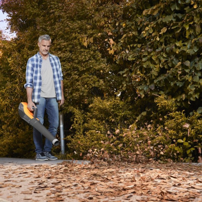 Аккумуляторная воздуходувка Stiga SAB 500 AE