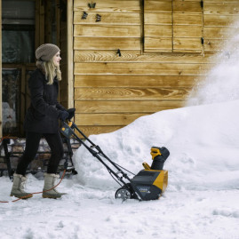 Электрический снегоуборщик Stiga ST 1151 E