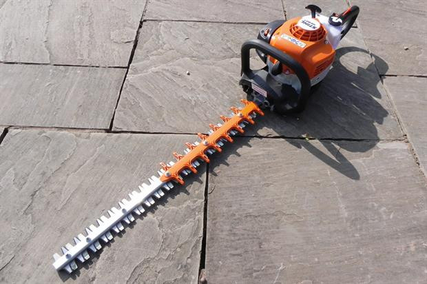 Кусторез бензиновый STIHL HS 82 T (60 см) 42370112951