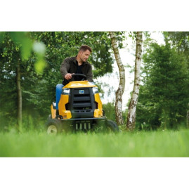 Садовый трактор Cub Cadet XT2 PS107
