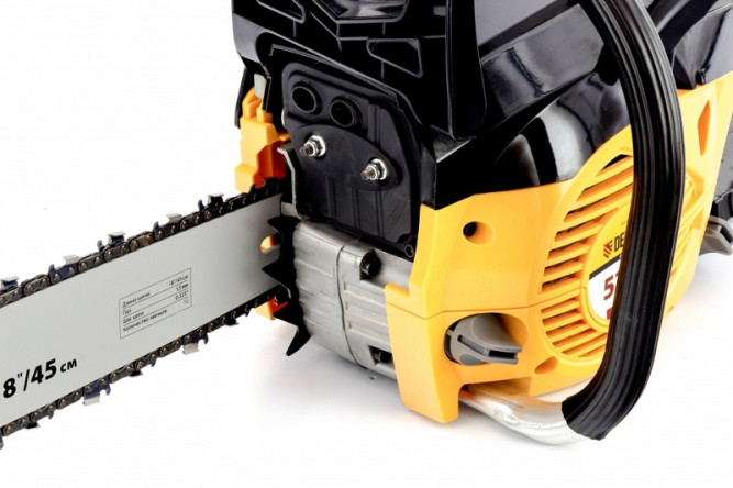 Бензопила DENZEL DGS-5218