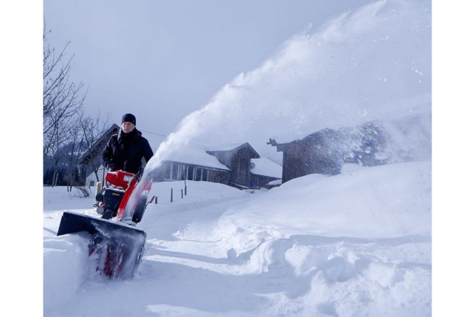 Бензиновый снегоуборщик GEOS Premium SnowLine 760 TE