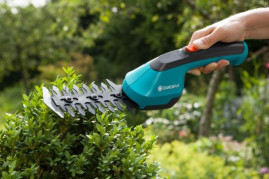 Аккумуляторные ножницы для газонов и кустарников GARDENA AccuCut 09851