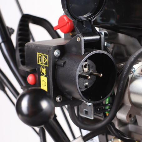 Снегоуборщик бензиновый PATRIOT PRO 1150 ЕD