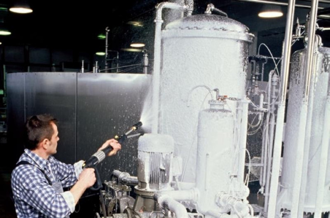 Профессиональное средство RM 57 нейтральное для бережной чистки, 20л Karcher 6.295-178.0