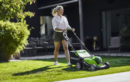 Газонокосилка аккумуляторная Greenworks Арт.2512607UD, 2*24V, 41 см, с 2хАКБ 4Ач и ЗУ