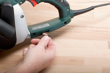 Ленточная шлифовальная машина Metabo BAE 75 600375000