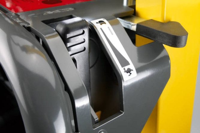 Виброплита реверсивная WACKER NEUSON BPU2540A