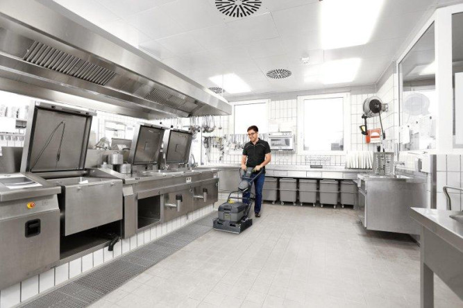 Поломоечная машина Karcher BR 40/10 C Adv 1.783-311.0