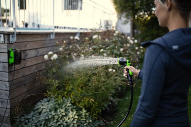 Насос аккумуляторный для полива из бочки Greenworks Арт. 3401007, 24V, без АКБ и ЗУ