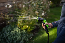 Насос аккумуляторный для полива из бочки Greenworks Арт. 3401007, 24V, без АКБ и ЗУ