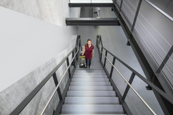 Поломоечная машина Karcher BR 30/4 C Bp Pack 1.783-225.0