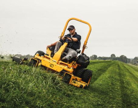 Садовый трактор Cub Cadet Z9 183ID