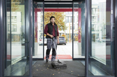 Подметальная машина Karcher KM 35/5 commercial 1.327-330.0