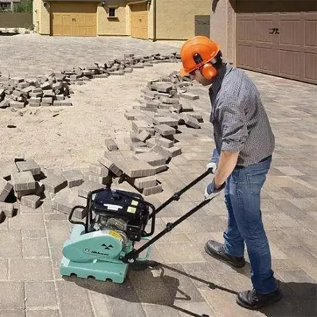 Виброплита для укладки плитки CAIMAN MVB-85