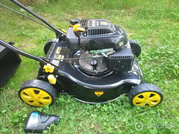 Газонокосилка бензиновая Huter GLM-5.0 SP в Екатеринбурге