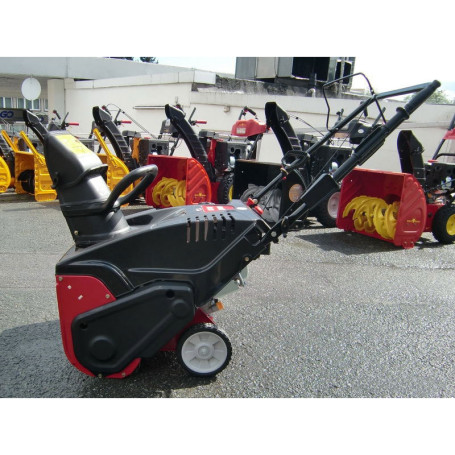 Снегоуборщик бензиновый MTD M 53