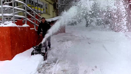 Снегоуборщик бензиновый MTD M 53