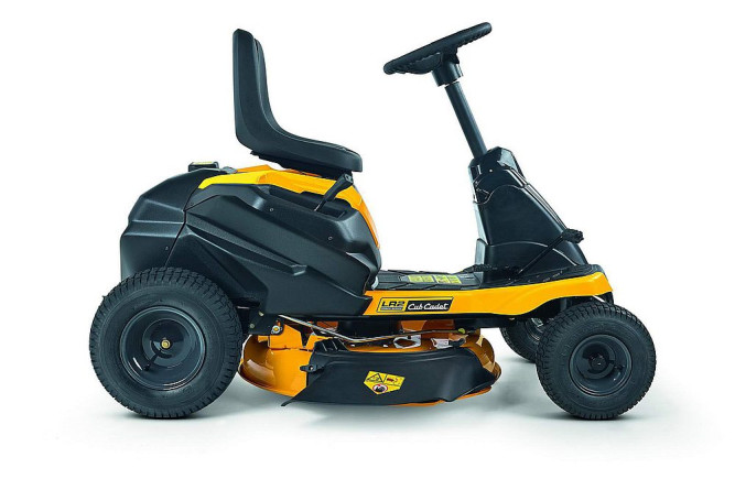 Аккумуляторный садовый райдер Cub Cadet LR2 ES76