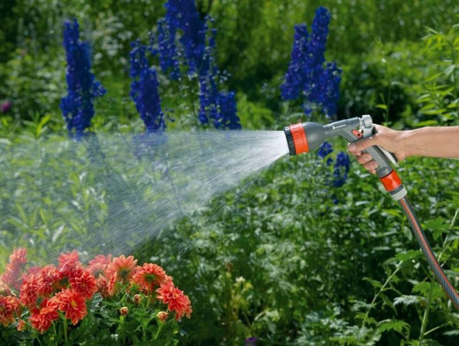 Пистолет-распылитель для полива многофункциональный Classic GARDENA + коннектор 1/2&amp;quot;