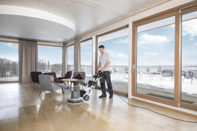 Уборочная машина Karcher BDS 33/180 C Adv  1.291-220.0