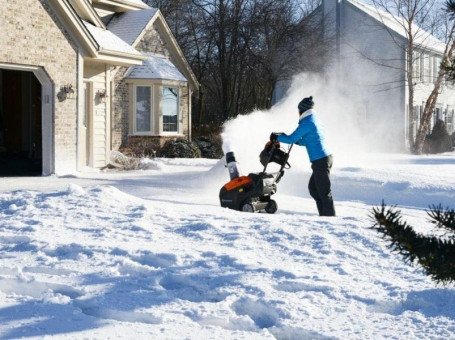 Снегоуборочная машина HUSQVARNA ST 131 9618100-13