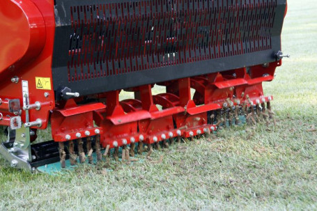 Аэратор Redexim Verti-Core 1600