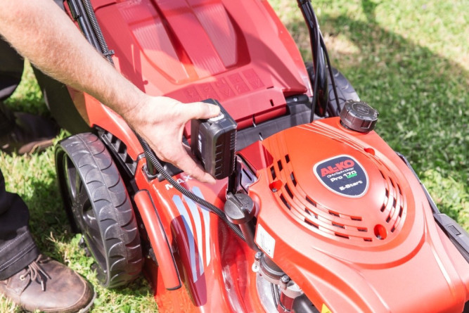 Бензиновая газонокосилка Solo by AL-KO 4731 SPI-A