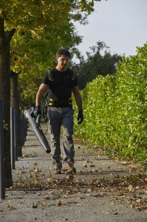 Аккумуляторная воздуходувка Stiga SAB 900 AE