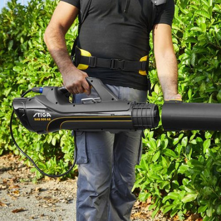 Аккумуляторная воздуходувка Stiga SAB 900 AE