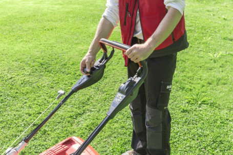 Бензиновая газонокосилка Solo by AL-KO 4751 VS-B