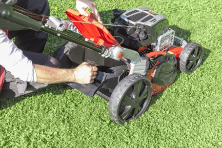 Бензиновая газонокосилка Solo by AL-KO 4751 VS-B