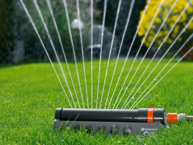 Дождеватель осциллирующий Aquazoom 250/1 GARDENA 01971-20.000.00