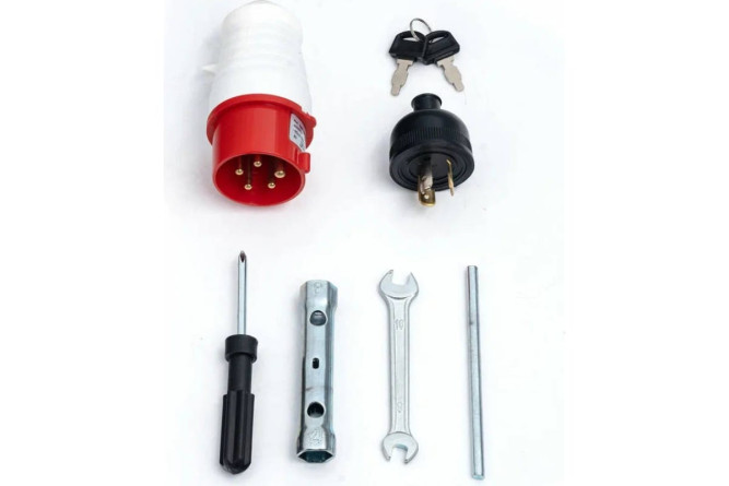 Бензогенератор HND GE 7000 XNST