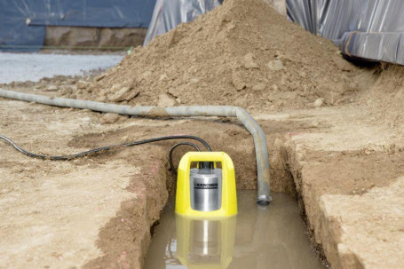 Плоский шланг с хомутом 30-40мм для погружных насосов Karcher 2.997-100.0