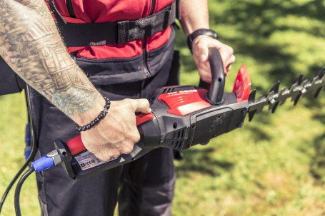 Кусторез аккумуляторный solo by AL-KO HT 4245