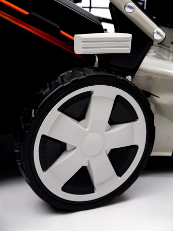 Газонокосилка бензиновая Helmut TR 51SL