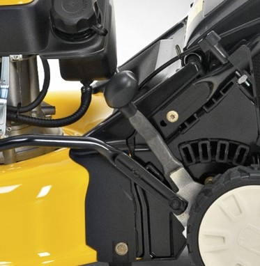 Газонокосилка бензиновая самоходная Cub Cadet XM2 ER53E