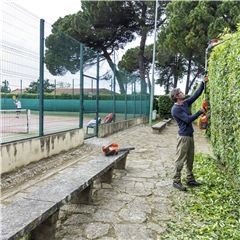 Аккумуляторные ножницы Husqvarna 520iHE3