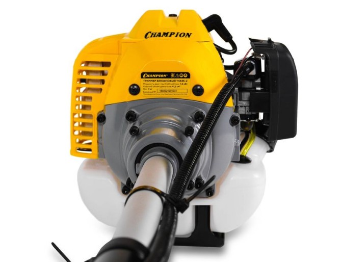 Триммер бензиновый Champion T444S-2