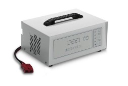 Зарядное устройство 24В Karcher для необслуживаемых батарей 160-180Ач  6.654-078.0