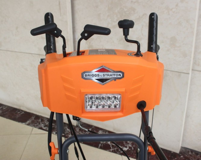 Снегоуборщик бензиновый VILLARTEC WB 1070E, B&amp;amp;S 306 см3