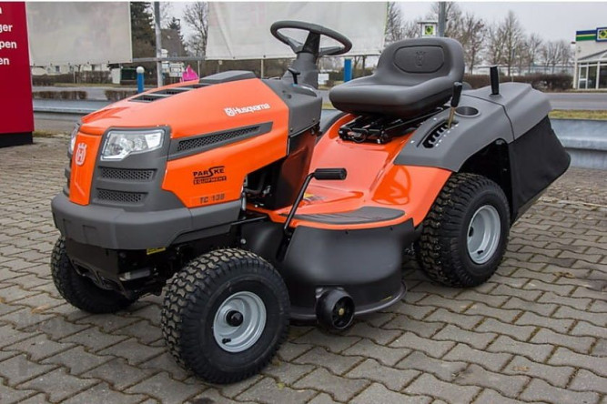 Трактор HUSQVARNA TC 138L 9605101-89