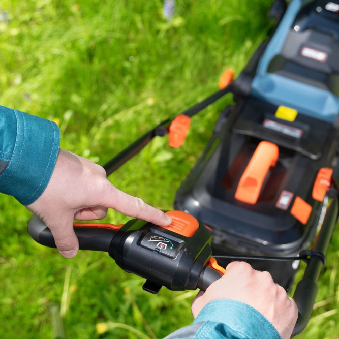 Газонокосилка аккумуляторная SENIX LPPX2-L-EU 32см c АКБ и ЗУ