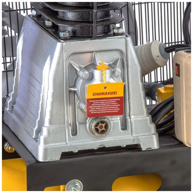 Компрессор масляный ременный DENZEL DR4000/100