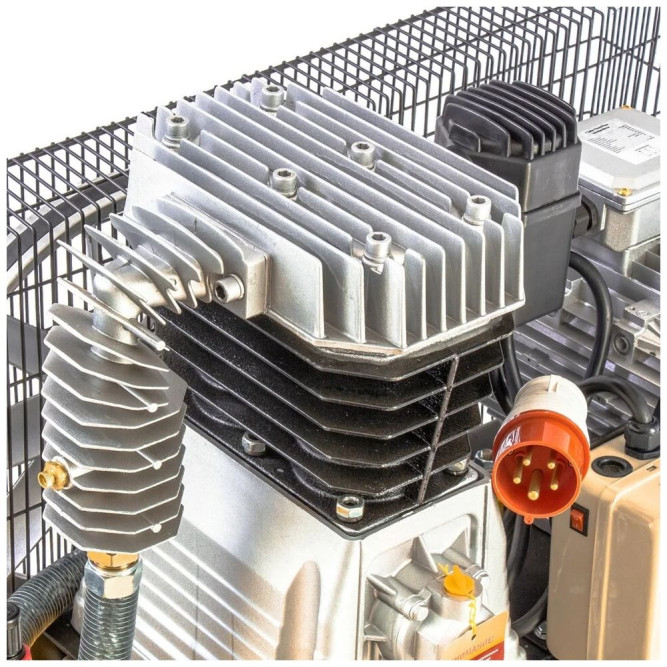 Компрессор масляный ременный DENZEL DR4000/100